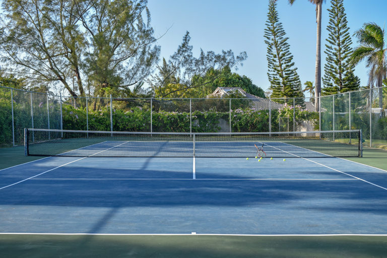 Villa Mara Tennis Court